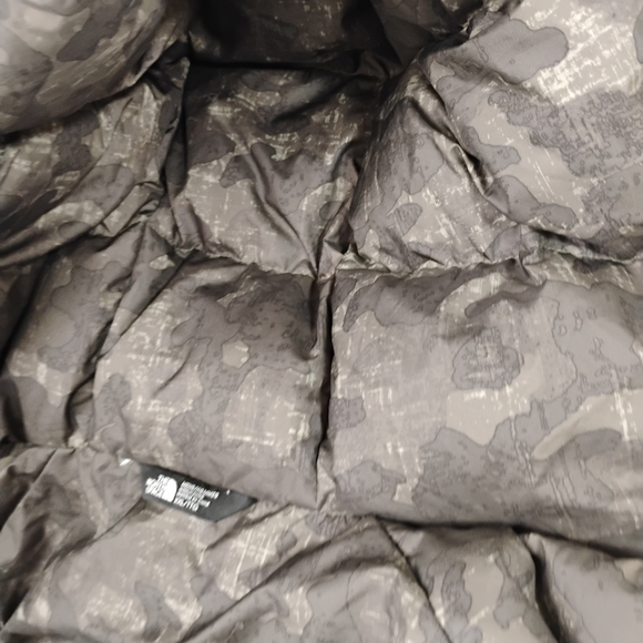 The North Face Men's 2XL Full Zip 550 Down Puffer Jacket hoodie - Picture 10 of 15